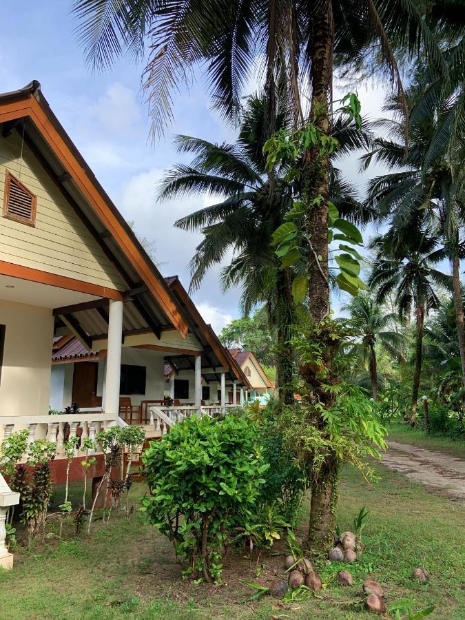 Smilebeach Resort Khaolak Khao Lak Exterior foto